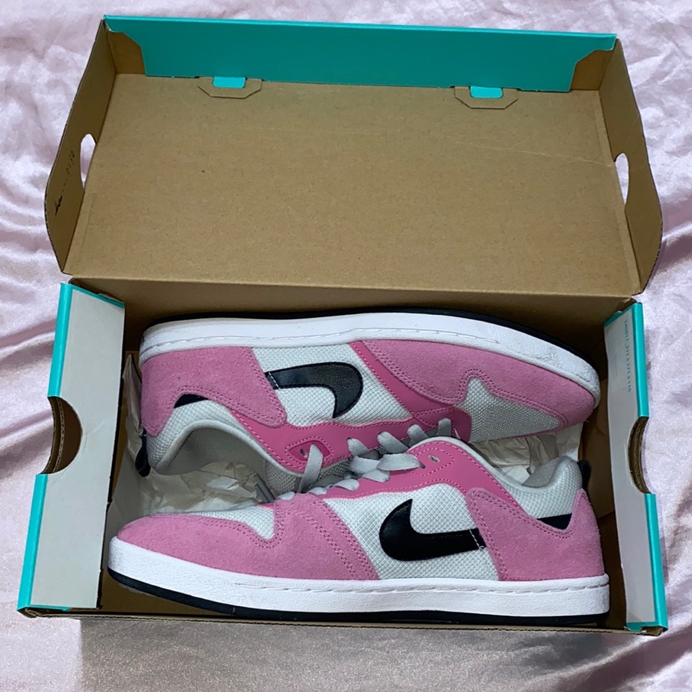 NIKE SB Alleyoop Women’s Shoes